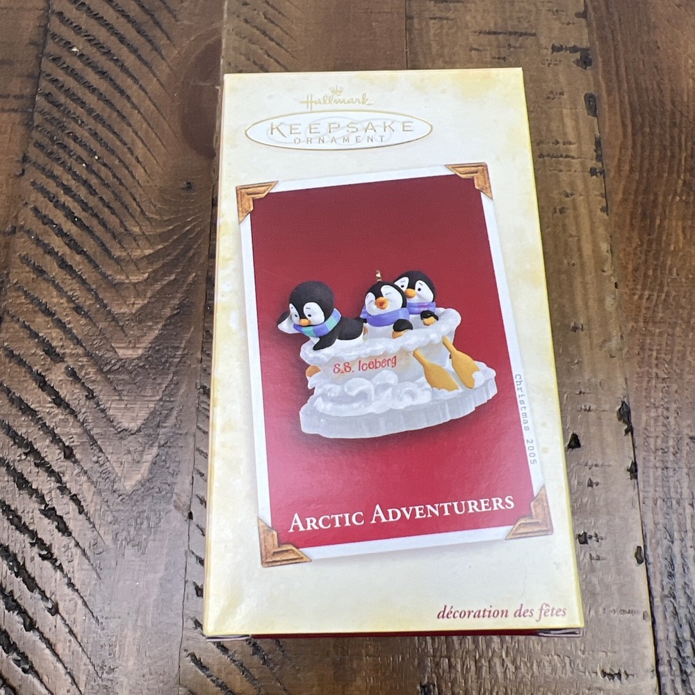 Hallmark Keepsake Arctic Adventurers Penguin Ornament 2005 QXG4452